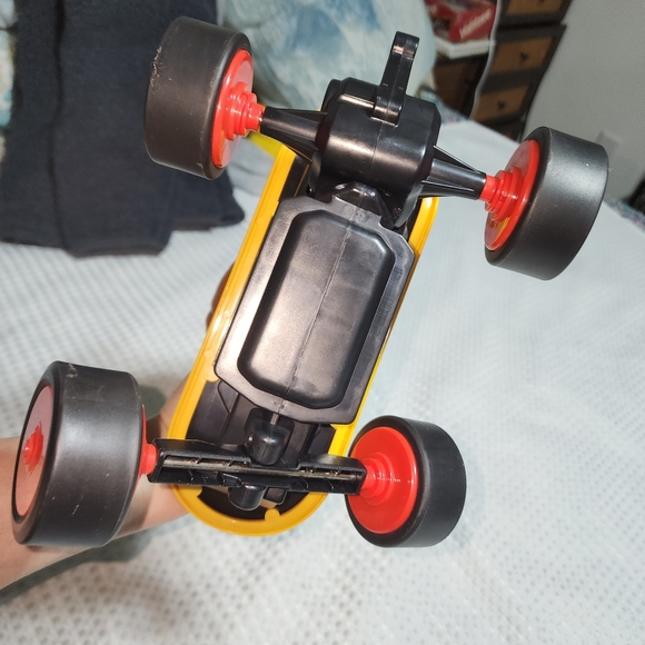 TEENAGE MUTANT NINJA TURTLES GIANT COWABUNGA SKATEBOARD RAPHAEL NO REMOTE 13" - Picture 5 of 6